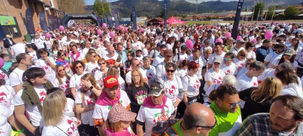 Miles de personas en el complejo municipal de deportes