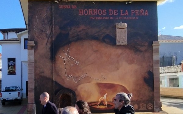 Mural del lateral sur del Ayuntamiento de San Felices