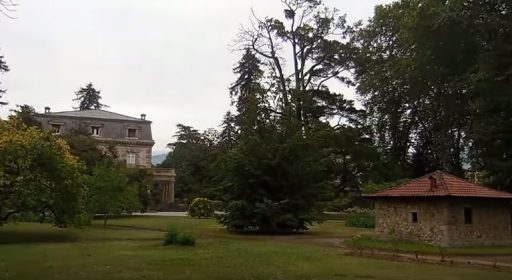 Visitas guiadas al patrimonio cultural de Los Corrales de Buelna. Jardín y casa de Oriol Bustamante