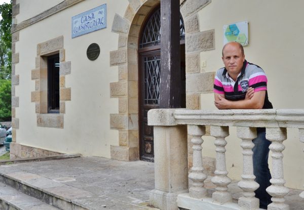Agustín Mantecón, alcalde de Bárcena, ha trasladado la queja a la consejera de Sanidad