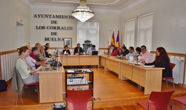 Sesión plenaria celebrada el jueves pasado en Los Corrales