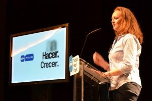 Mercedes Toribio critica la situación del alumbrado público, las antiguas escuelas o el cierre de la piscina cubierta