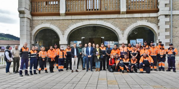 Asistentes al homenaje a Jorge