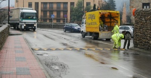 Obras planea 'legalizar' los reductores de velocidad
