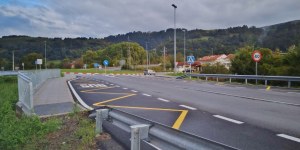 Nueva parada de autobuses en la Nacional 611