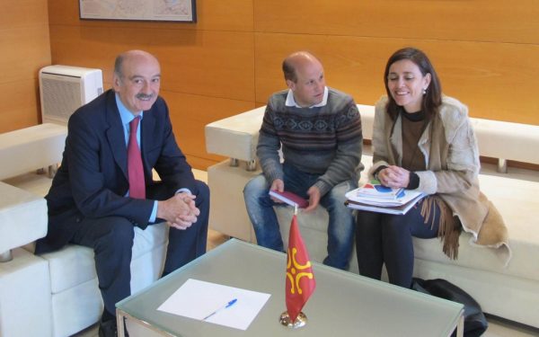 Mazón con Molleda y Paula Viaña
