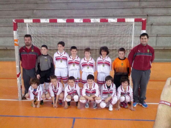 Pedro Benito ( 2º de pie izq) y Kike Peláez ( 3º agachado dcha) con Cantabria