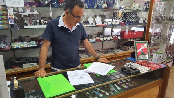 Salvador Victorino en las firmas recogidas