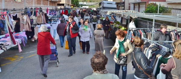Mercado ambulante de Los Corrales de Buelna