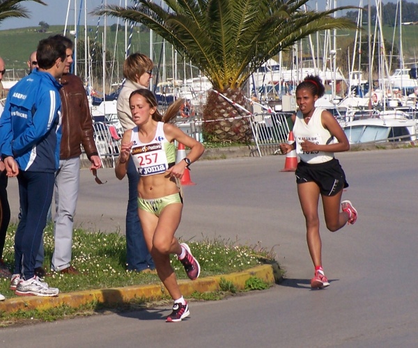 Azara segunda en Santoña.