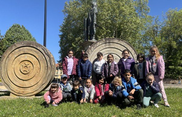 El colegio Besaya y ¡tiburones a la vista! en La Radio Con Clase