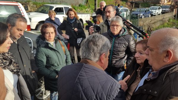 Revilla con los afectados