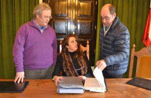 Carmen Mier entre Dámaso Tezanos y Pablo Gómez