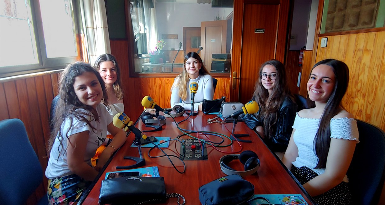 Alba, Zai, Verónica, Alexia y Laura.