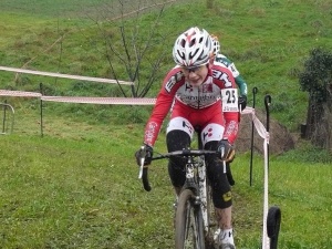 Kevin Súarez triunfa en Valencia y Asturias.