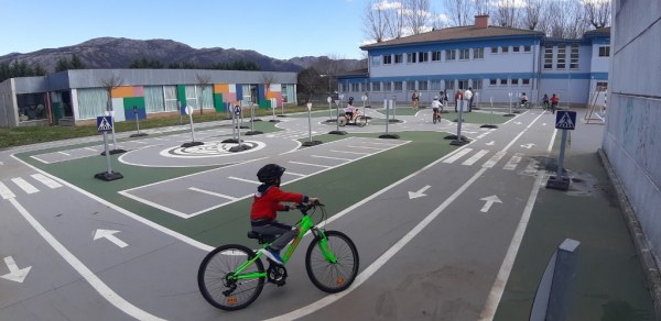 Circuito de educación vial en el colegio Gerardo Diego