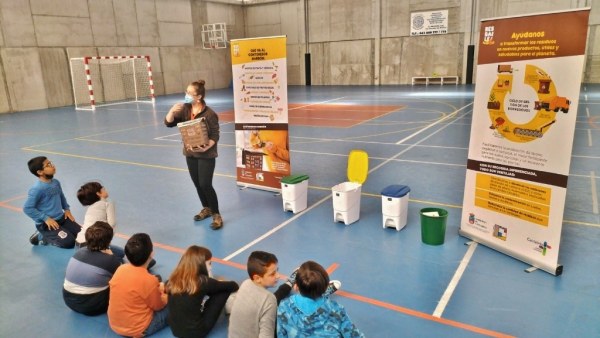 Talleres sobre reciclaje en el Pero Niño de San Felices