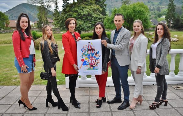 Autoridades, damas, reina y cartel de San Juan 2019