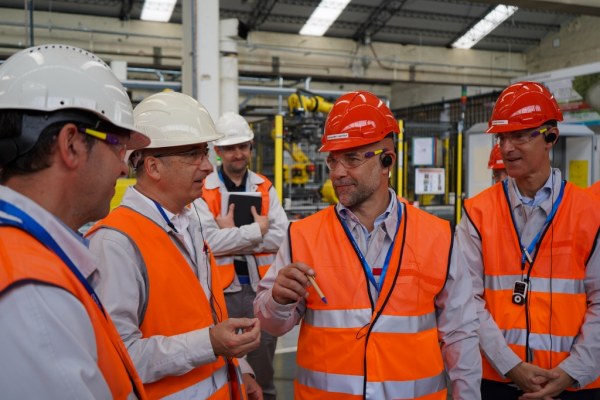 Visita a la planta Nissan de Los Corrales