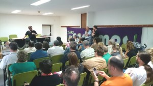 Miguel Urbán se dirige a los asistentes.