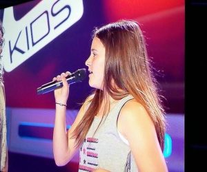 Marta en un momento de su actuación en La Voz Kids.