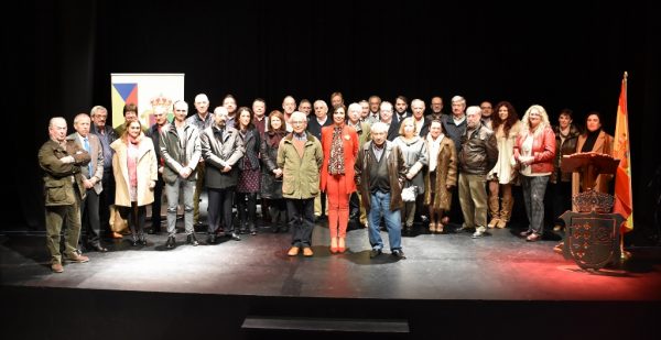 Alcaldes en primer término y concejales de la democracia en Los Corrales