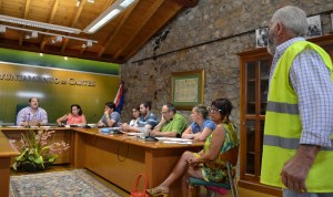 El alcalde terminó expulsando a Miguel Marañón