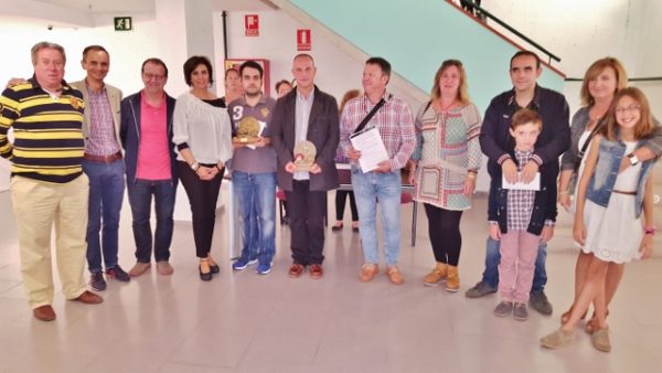 Ganadores y autoridades