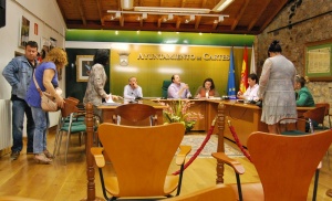 Cartes aprueba un plan económico que incluye la privatización del servicio de agua