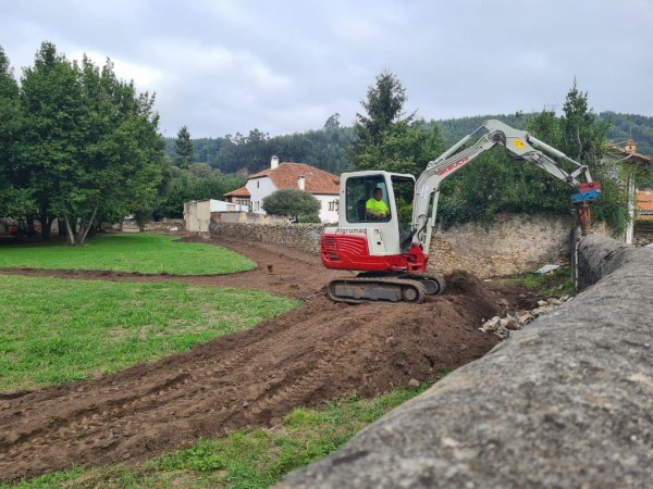 Obras en los jardines del Torreón