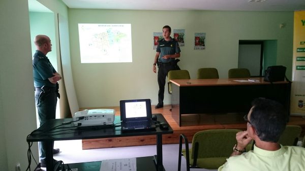 Momento de la charla en La Rasilla.