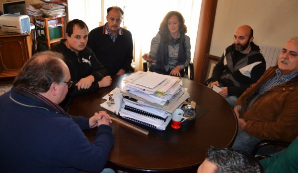 Reunión de los trabajadores con la alcaldesa de Los Corrales