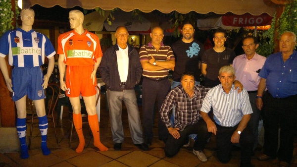 José López y directivos del Buelna