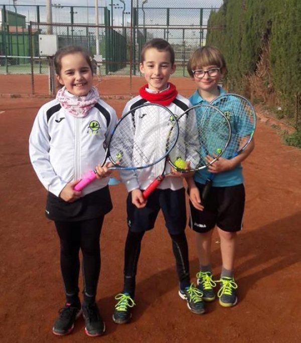 De izq a dcha; Lorea, Jorge y Jaime, en Castellón
