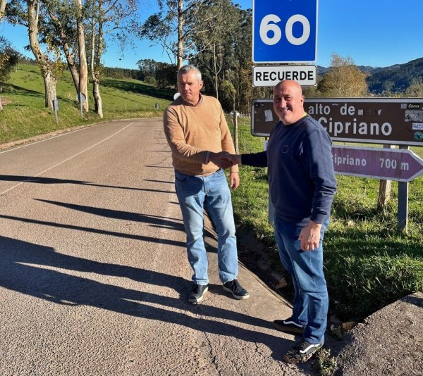 Javier Camino y Agustín Molleda en el  Alto de San Cipriano