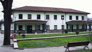 Centro La Pelá, sede de Entremontañas