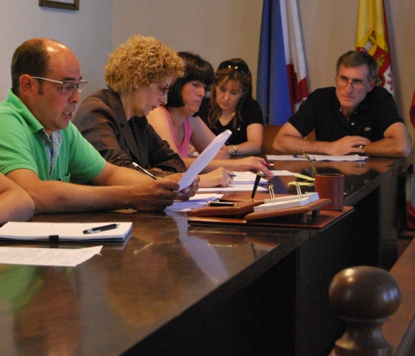 El PP de Arenas da un plazo al nuevo gobierno para que se rebajen los sueldos