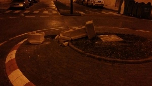 Monumento derribado de nuevo durante la pasada noche.