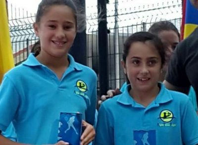Rueda y Díaz, de ATP, campeonas de Cantabria alevín