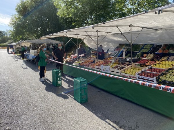 La versión reducida se mantendrá al menos dos semanas más según señaló la concejala de Festejos y Mercados
