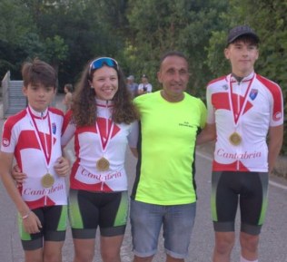 Ciclismo: Ingeven Ventanas se llevó tres títulos en los regionales escolares