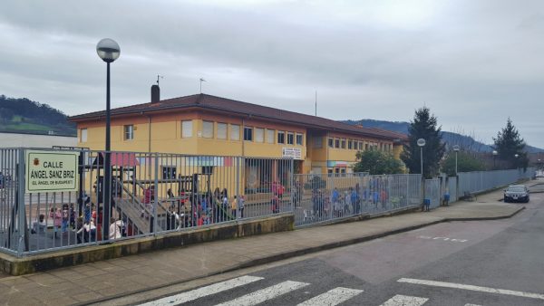 Critica que no haya actividades programadas para los escolares que la semana que viene tienen vacaciones y en la mayoría de los casos a sus padres trabajando