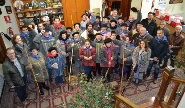 La comitiva de Los Corrales proclamó a su marcero mayor a cobijo del Ayuntamiento