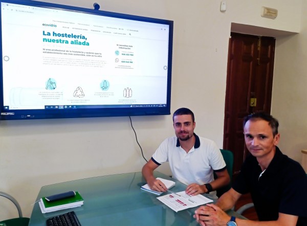 Jon Ruiz y Javier Conde en el despacho de Alcaldía