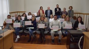 Sota y González clausuraron un taller en el que se han formado 15 alumnos en el área de la atención sociosanitaria a personas dependientes