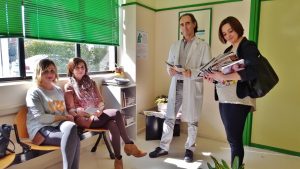 Inauguración del nuevo proyecto Leo mientras espero en la zona de medicina de familia