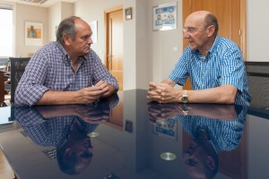 Consejero y alcalde en su reunión de este miércoles