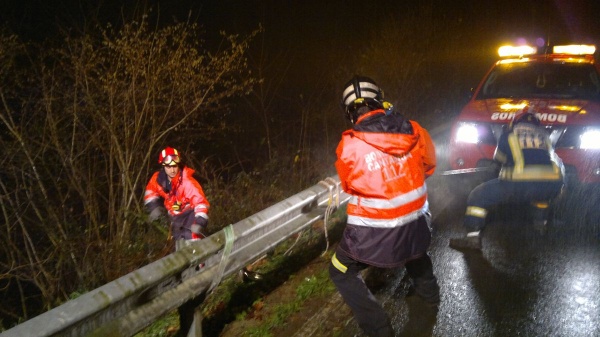Fallece un hombre al caer al río Cieza