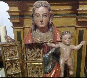 Verdades Como Templos. Iglesia de Santa María de Roimbre, Virgen de Consolación en Pie de Concha