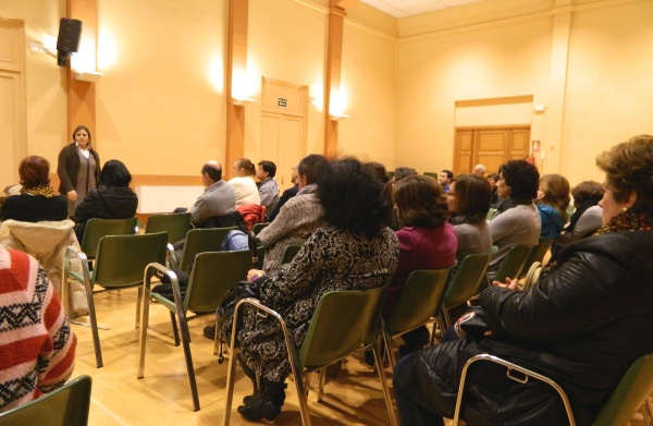 Asistentes a la charla en el Salón de Actos de La Salle